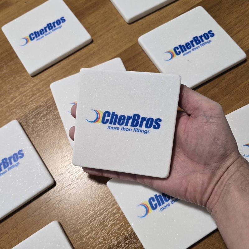 εταιρικό μαρμάρινο σουβέρ με λογότυπο