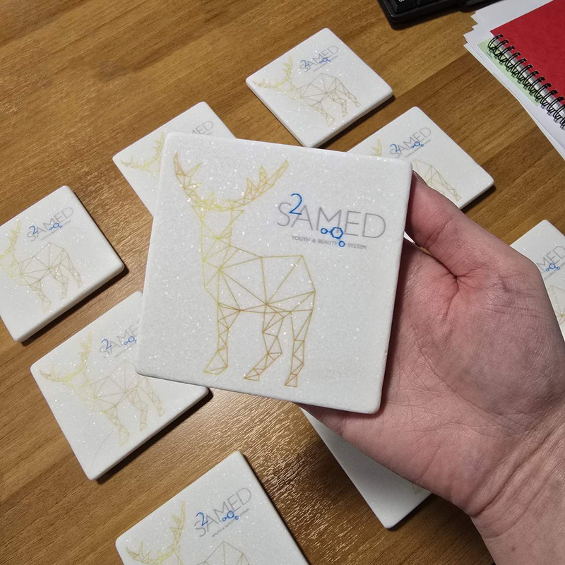 εταιρικό μαρμάρινο σουβέρ με λογότυπο